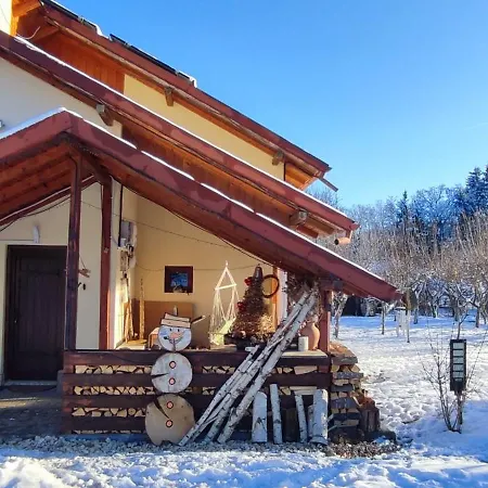 In Traditional Village Bradulet, Arges County Holiday home *